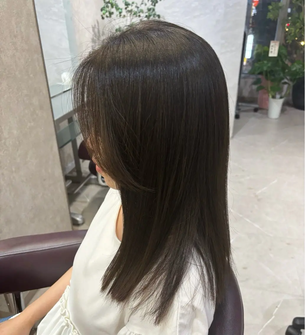 ミディアム カラー ベージュカラー 浦川 まどかのヘアスタイル