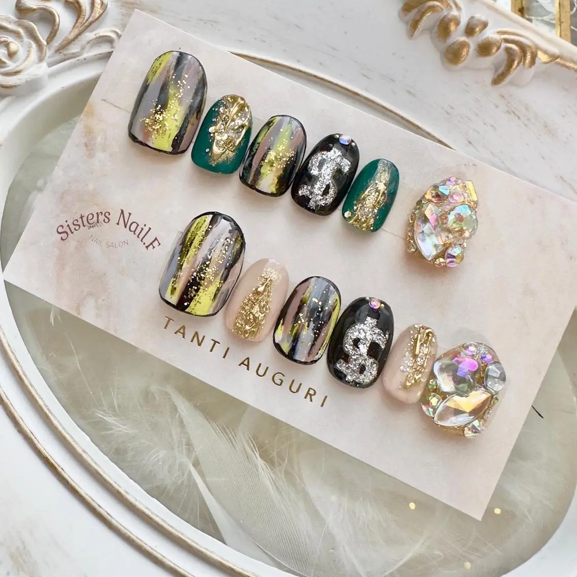 ネイル アートネイル ホログラムネイル キラキラネイル ニュアンスネイル ストーンネイル sisters nail.fのネイルデザイン