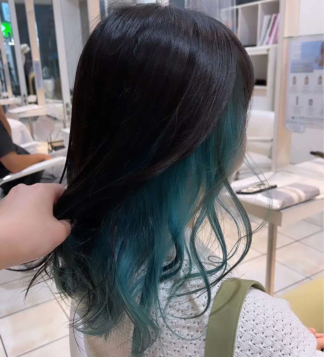 セミロング カラー ヘアカラー 【髪質改善特化】 艶髪/透明感カラーのヘアスタイル