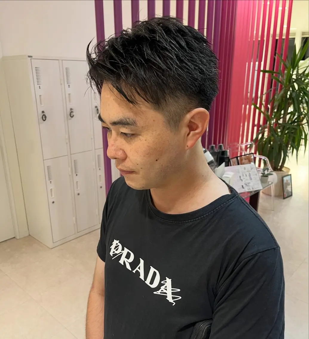 ショート メンズ アップバング ショートヘア MAO カラーモデル募集中のヘアスタイル