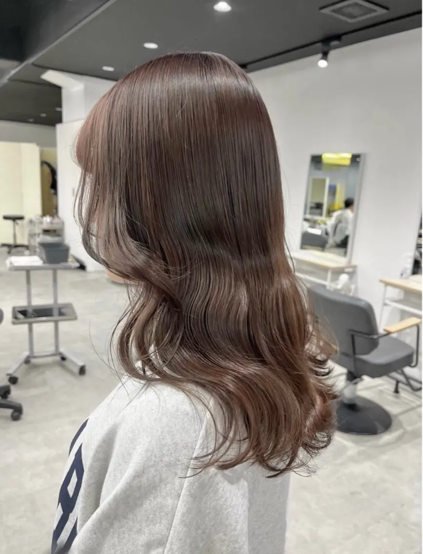 ロング 透明感艶カラー✨️ NANAKA💋のヘアスタイル