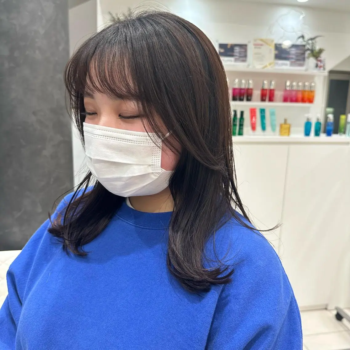 セミロング 韓国風ヘア ヘアカラー 【潤いツヤヘア🫧】 岸野 妙波のヘアスタイル