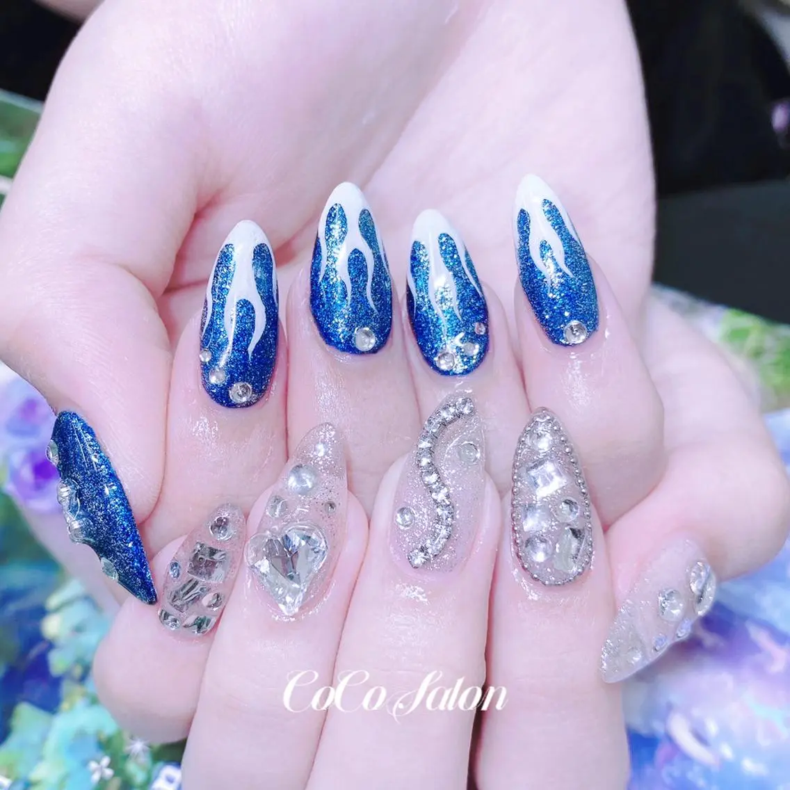 ネイル 長さ出し ジェルネイル ゴージャス ホログラムネイル キラキラネイル ハンドネイル CoCoSalon ネイル/まつ毛予約のネイルデザイン