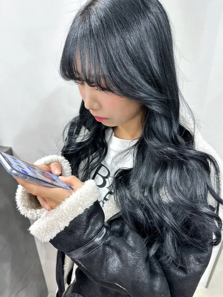 セミロング カラー さあや 【透け感/艶感】のヘアスタイル