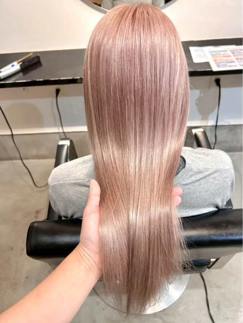 ロング カラー LUCK ユナのヘアスタイル