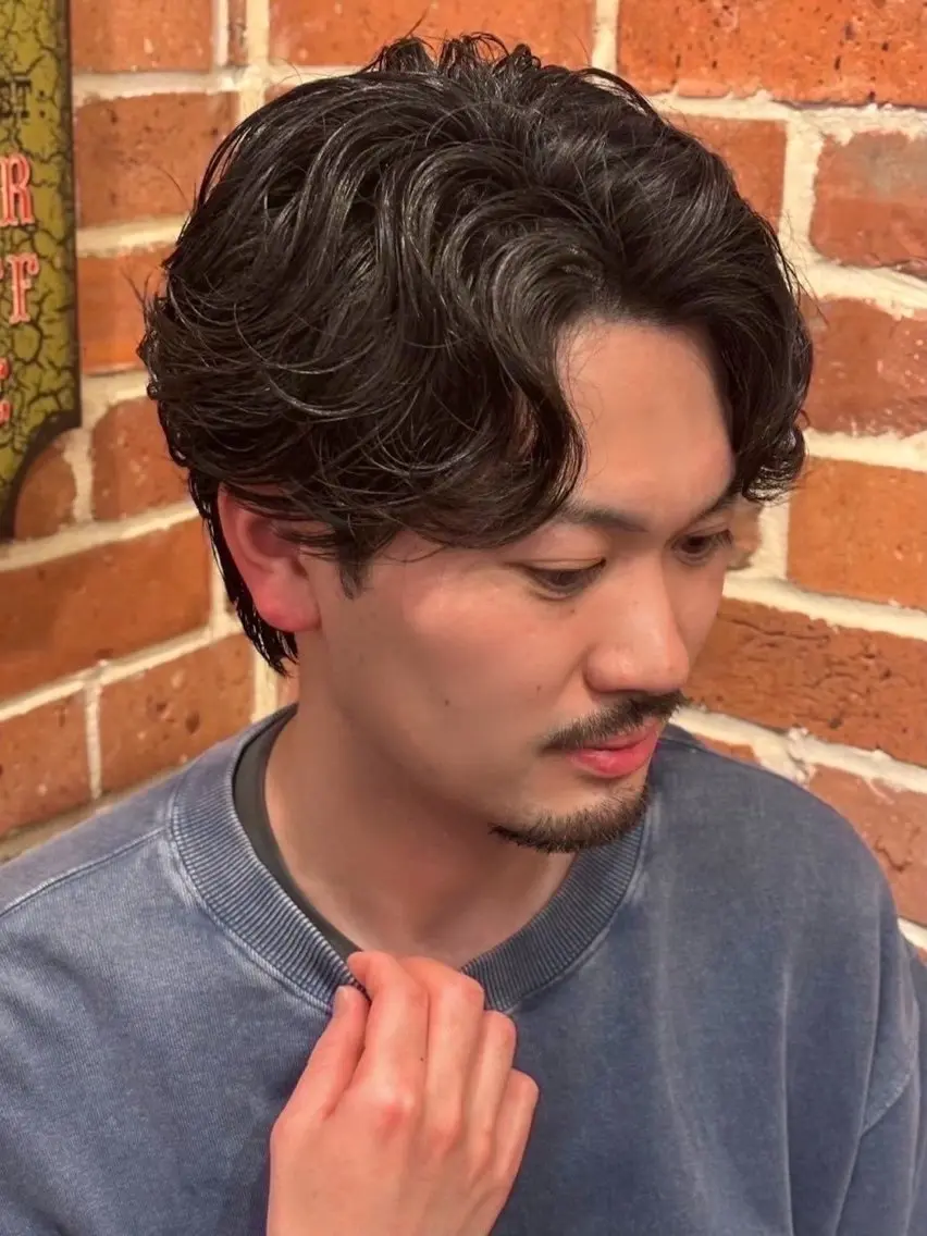 パーマ 阿賀 佑季のヘアスタイル