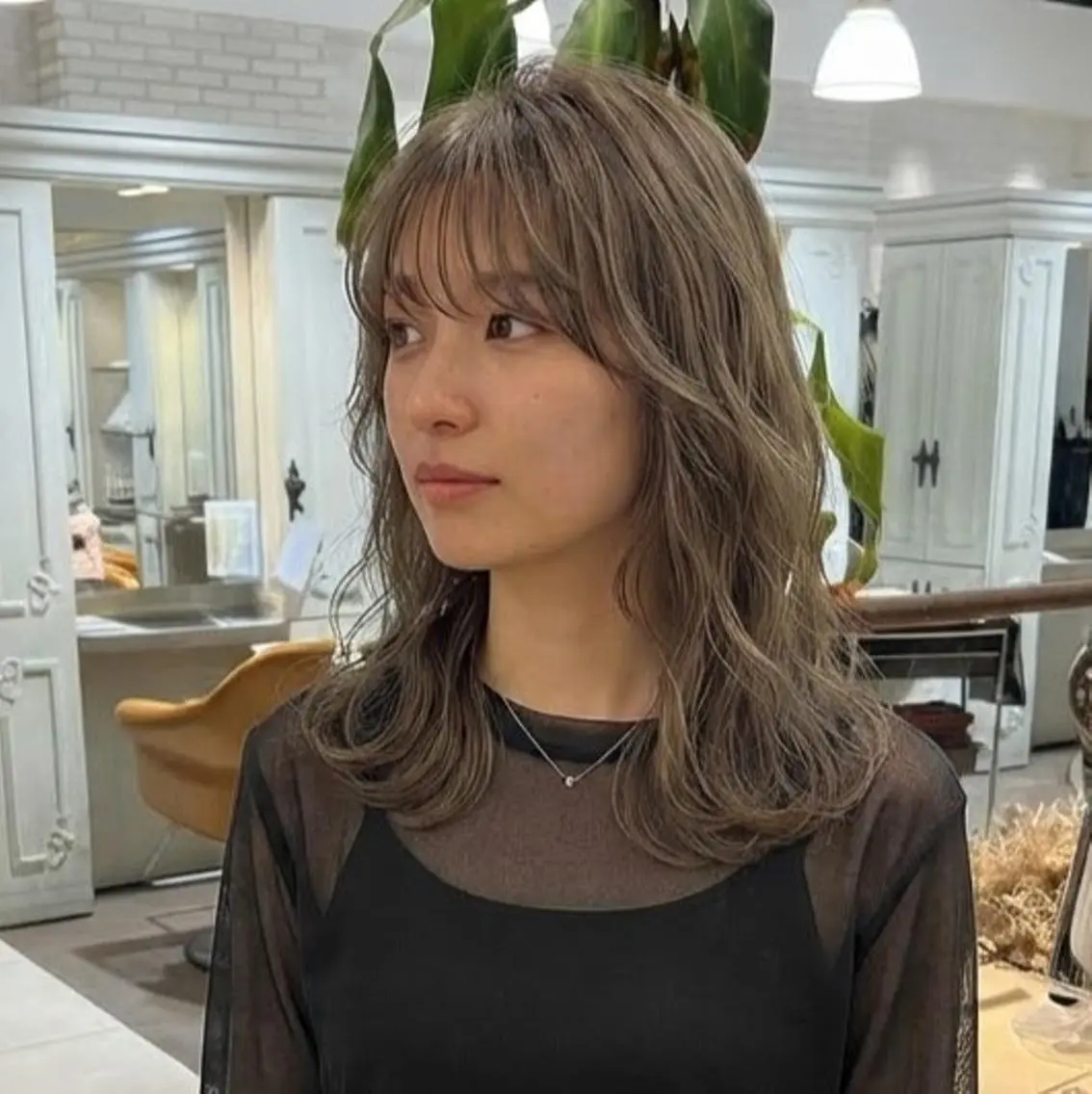 カラー セミロング ベージュカラー レイヤーカット obje't cielのヘアスタイル