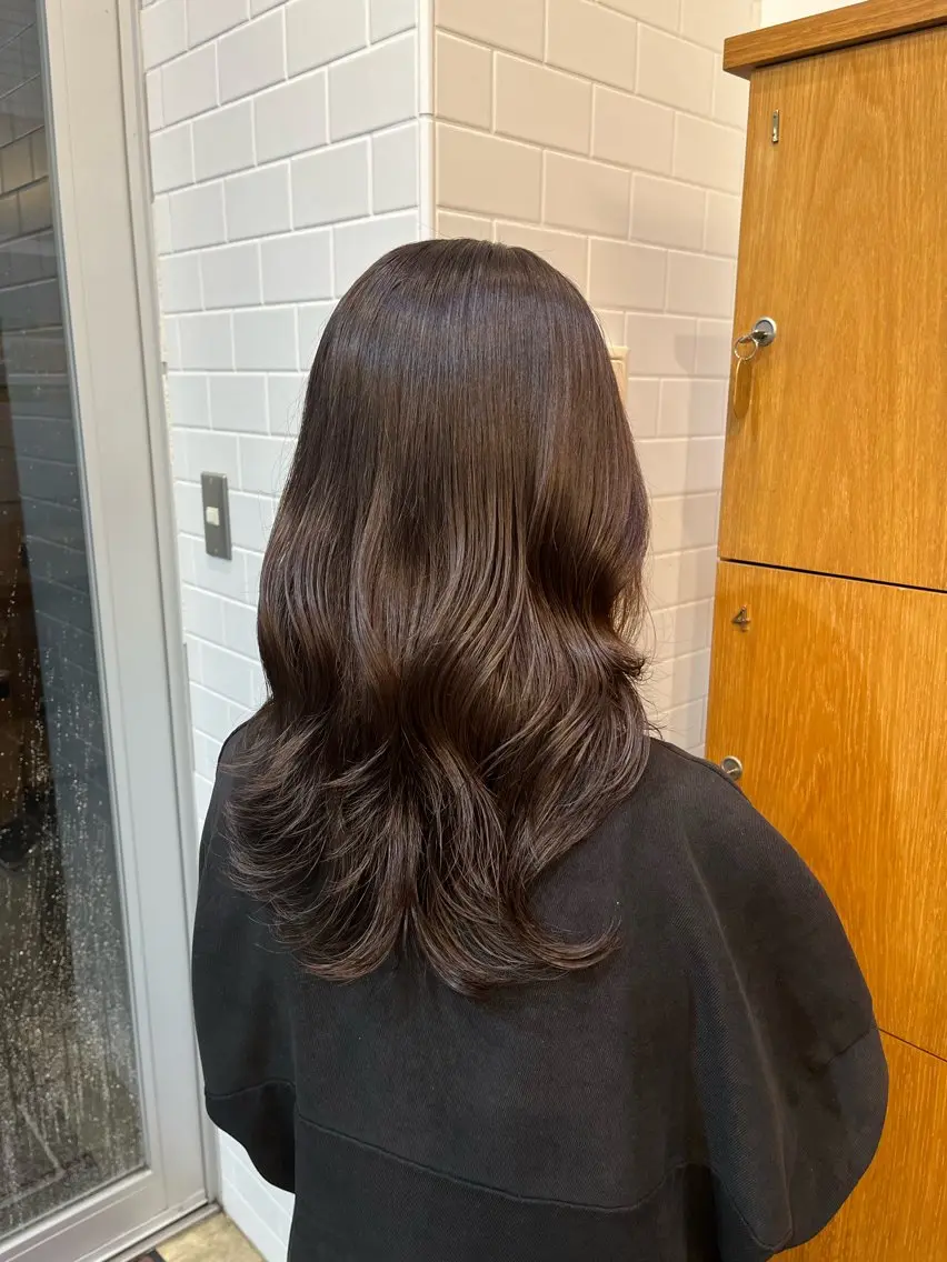 ロング 相田 佳乃のヘアスタイル