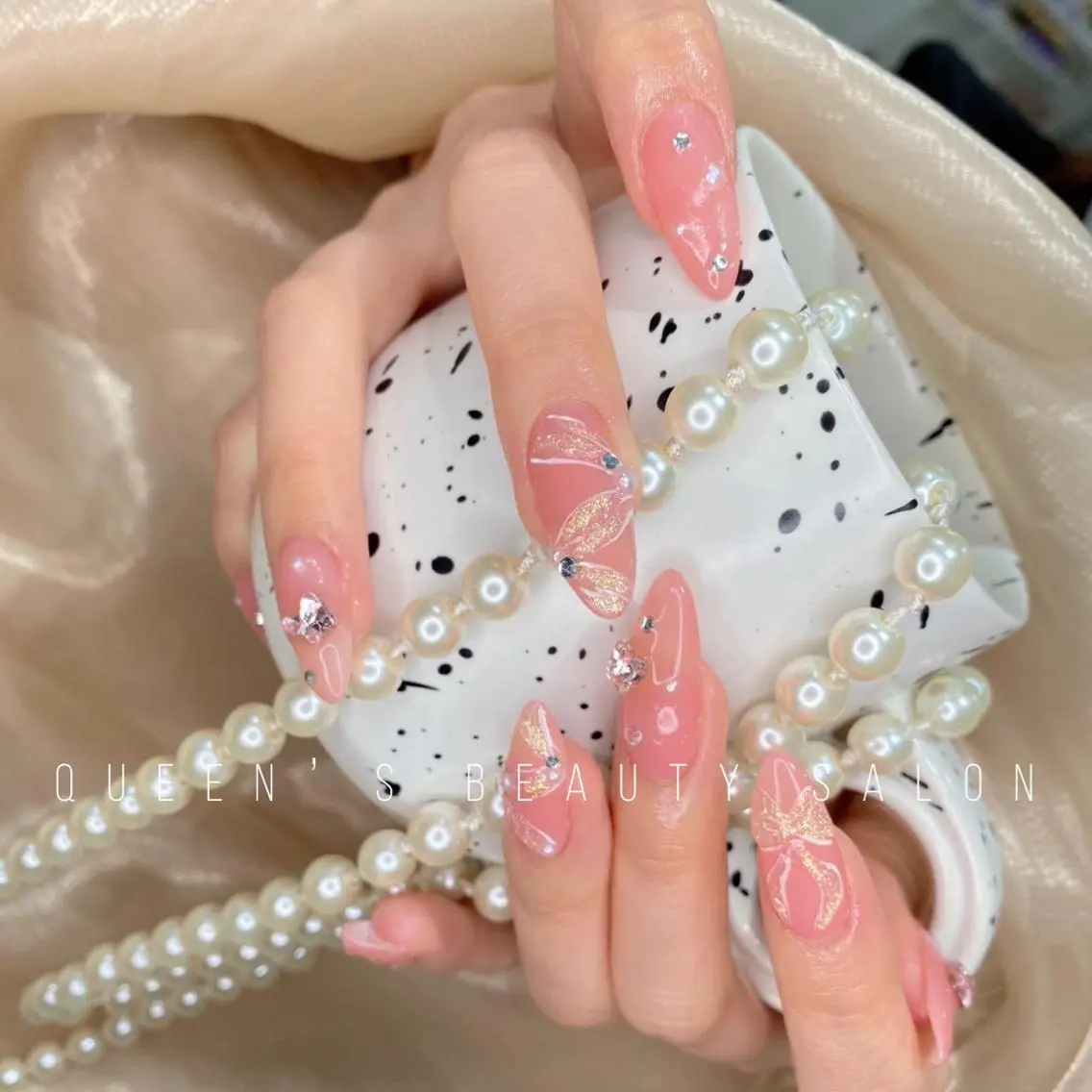 ネイル ハンドネイル Queens マオのネイルデザイン