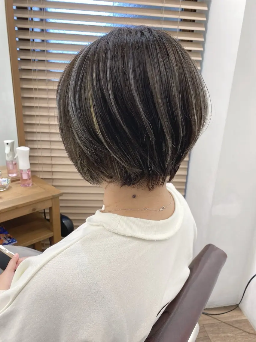 ショート カラー ヘアカラー トリートメント ハイライト⭐️上野 高広のヘアスタイル