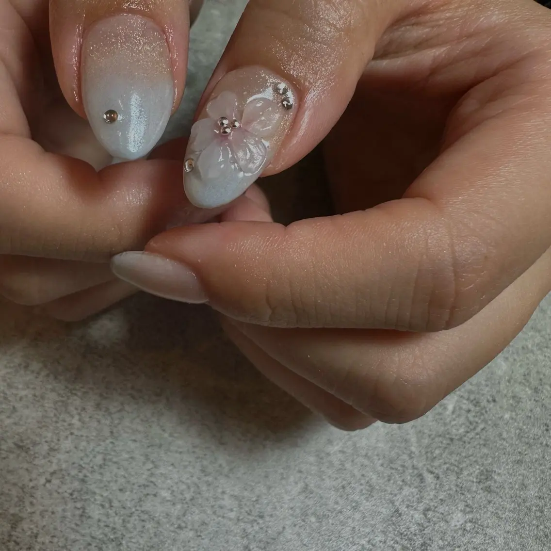 ネイル フラワーネイル ハンドネイル nailsalon nuit.のネイルデザイン