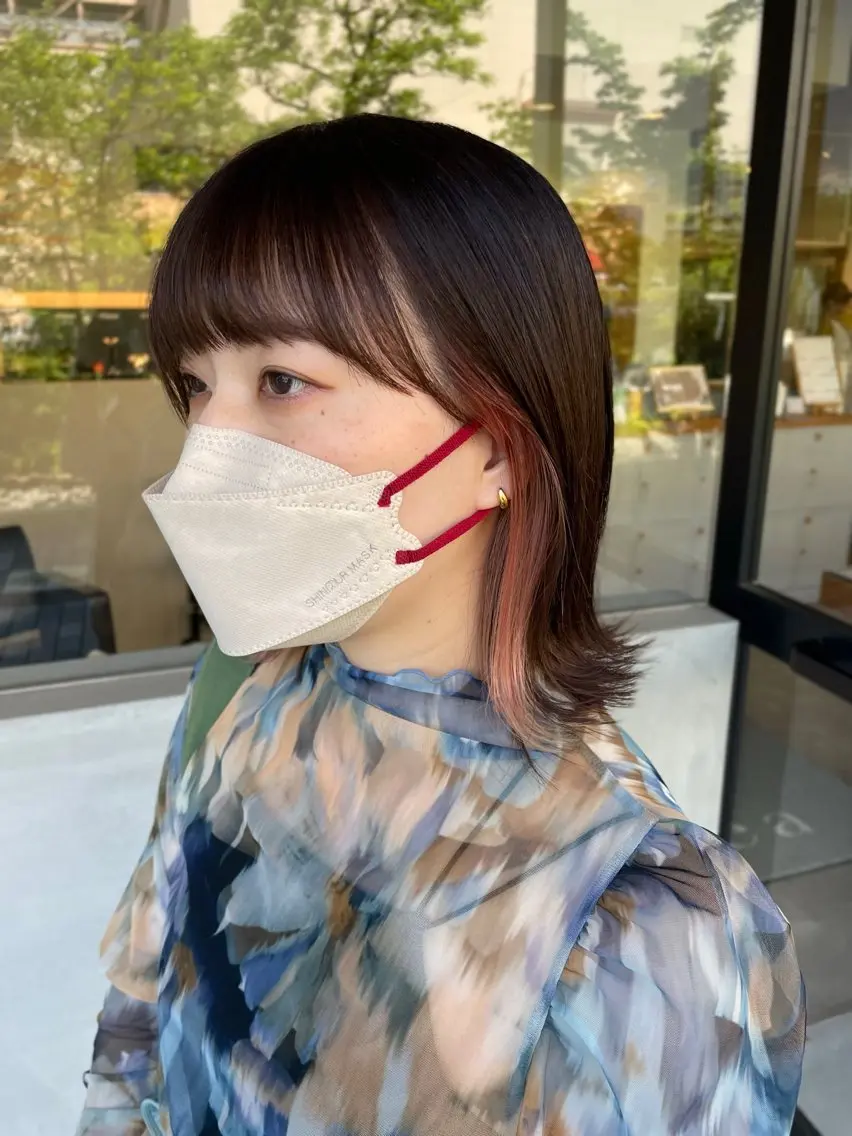 ミディアム カラー デザインカラー インナーカラー 小森 樹奈のヘアスタイル