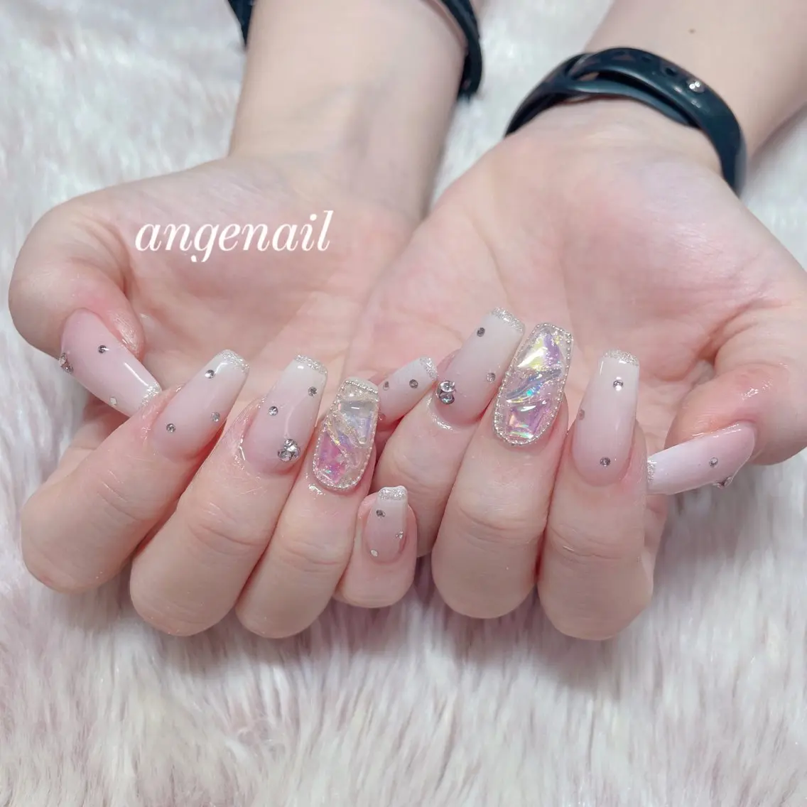 ネイル ハンドネイル オーナーネイリスト MAKIのネイルデザイン