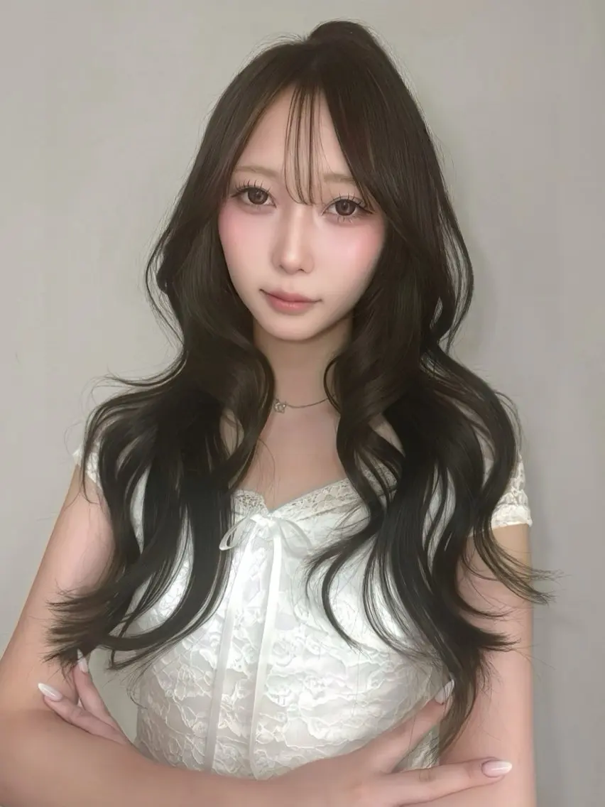 ロング カラー 天野 ひとみのヘアスタイル