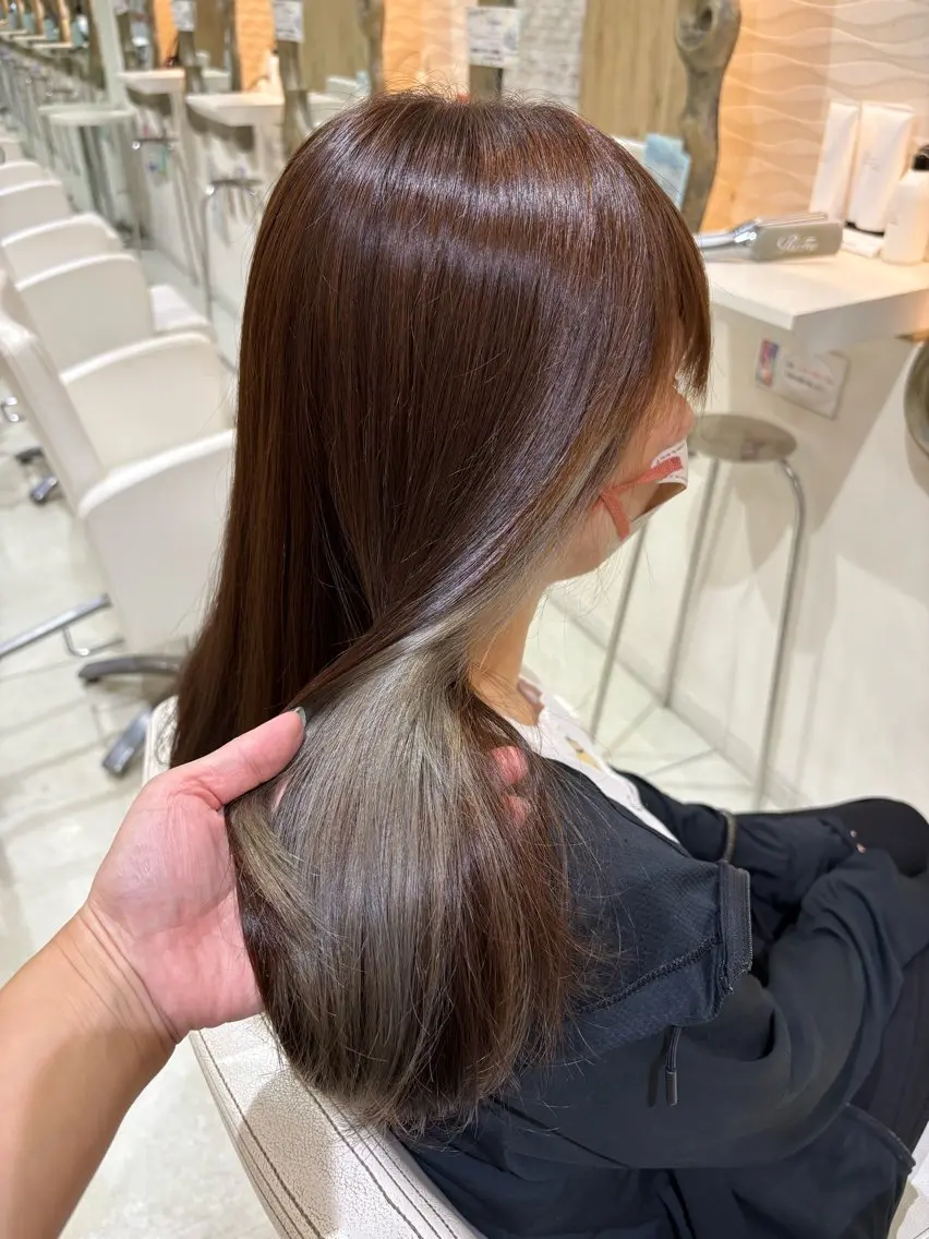 カラー 中林 由佳のヘアスタイル
