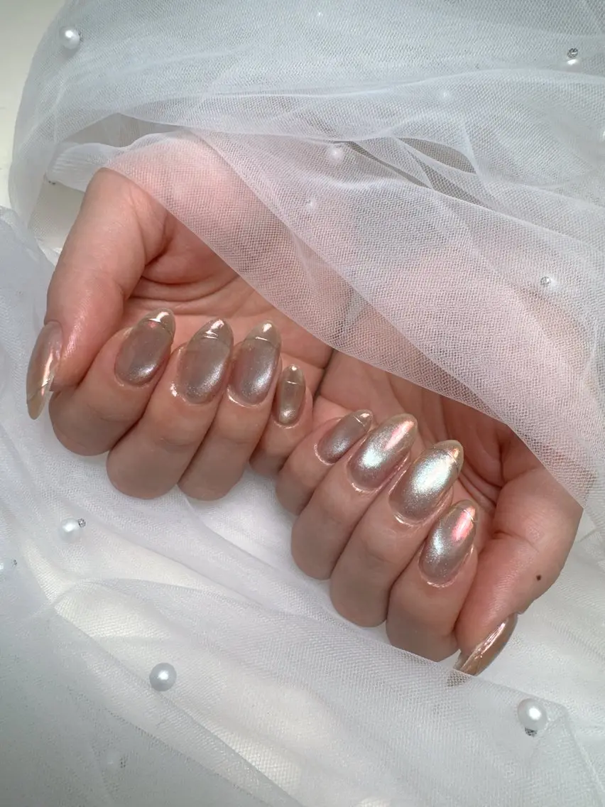 ネイル チークネイル ジェルネイル キラキラネイル マグネットネイル パラジェル Queeens nailのネイルデザイン