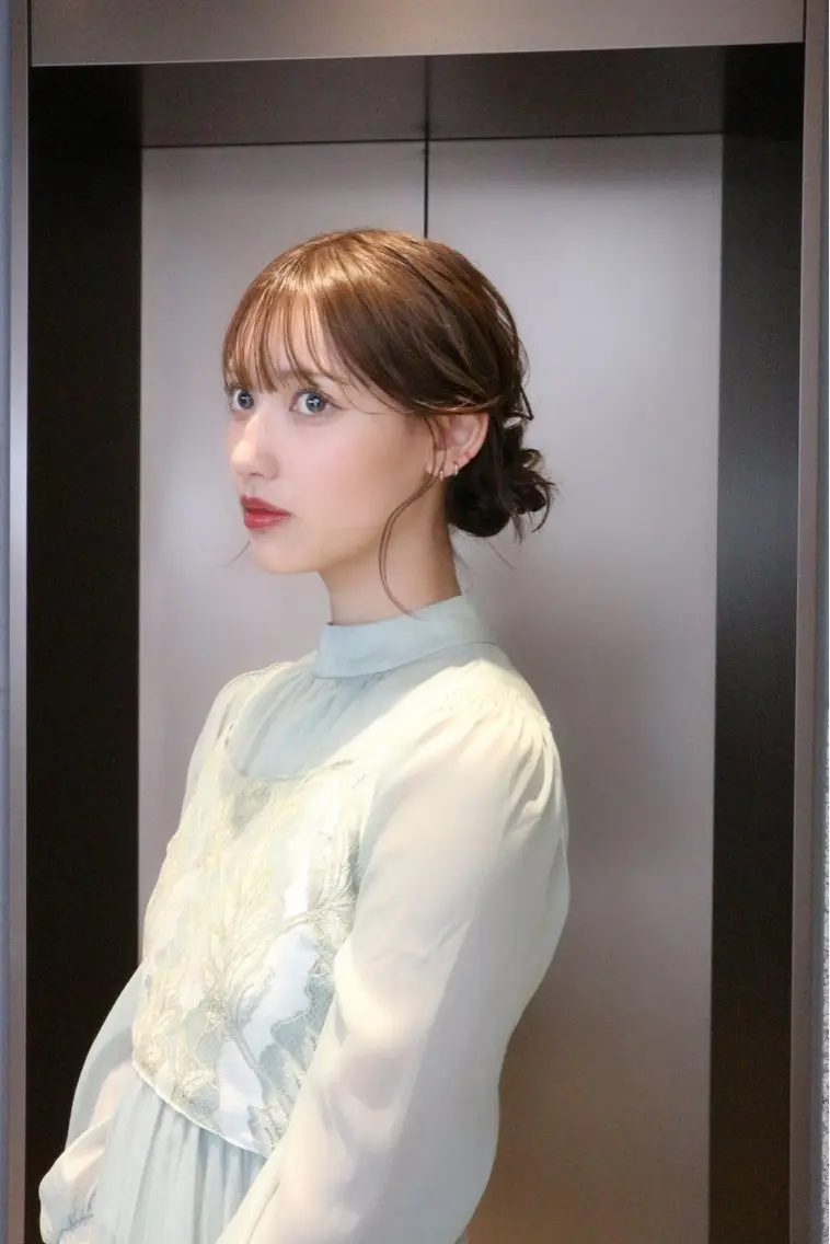 ロング ヘアアレンジ ヘアセット AKO .のヘアスタイル
