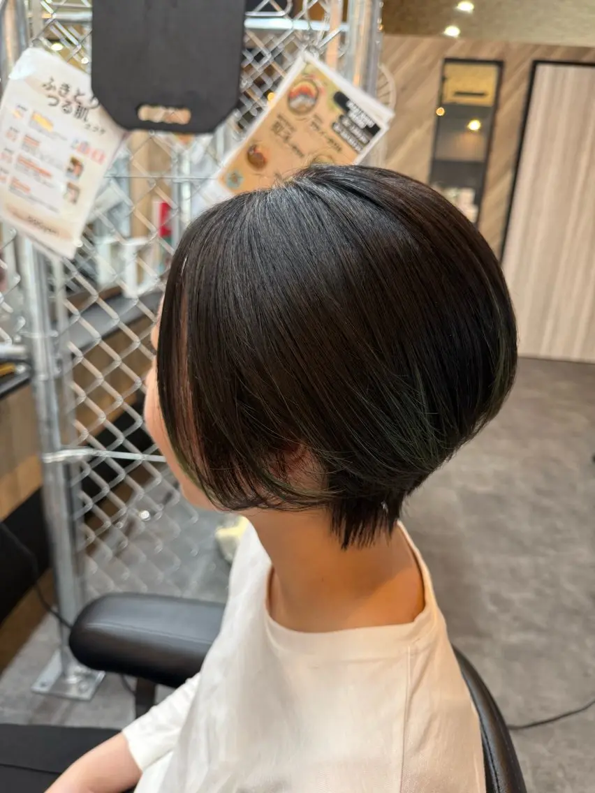 ショート ショートヘア ALOHANA + 一華のヘアスタイル
