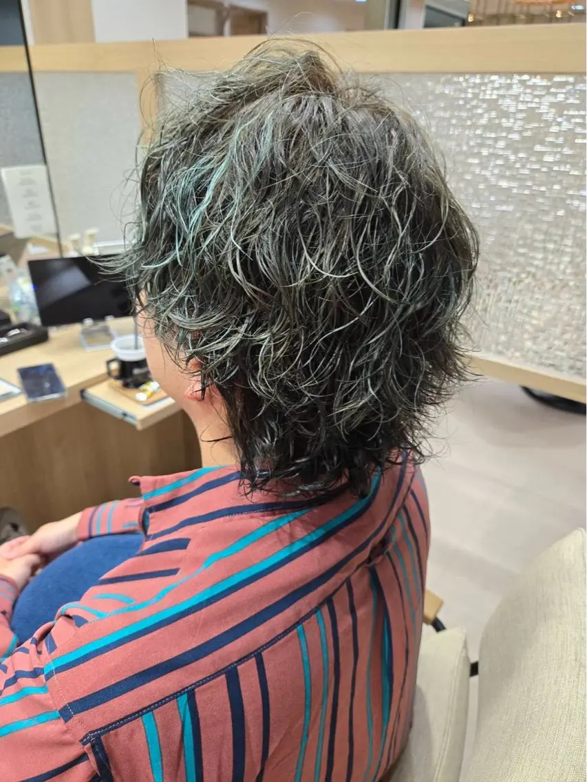 骨格似合わせカット+ナチュルカラー+ケアパーマの写真