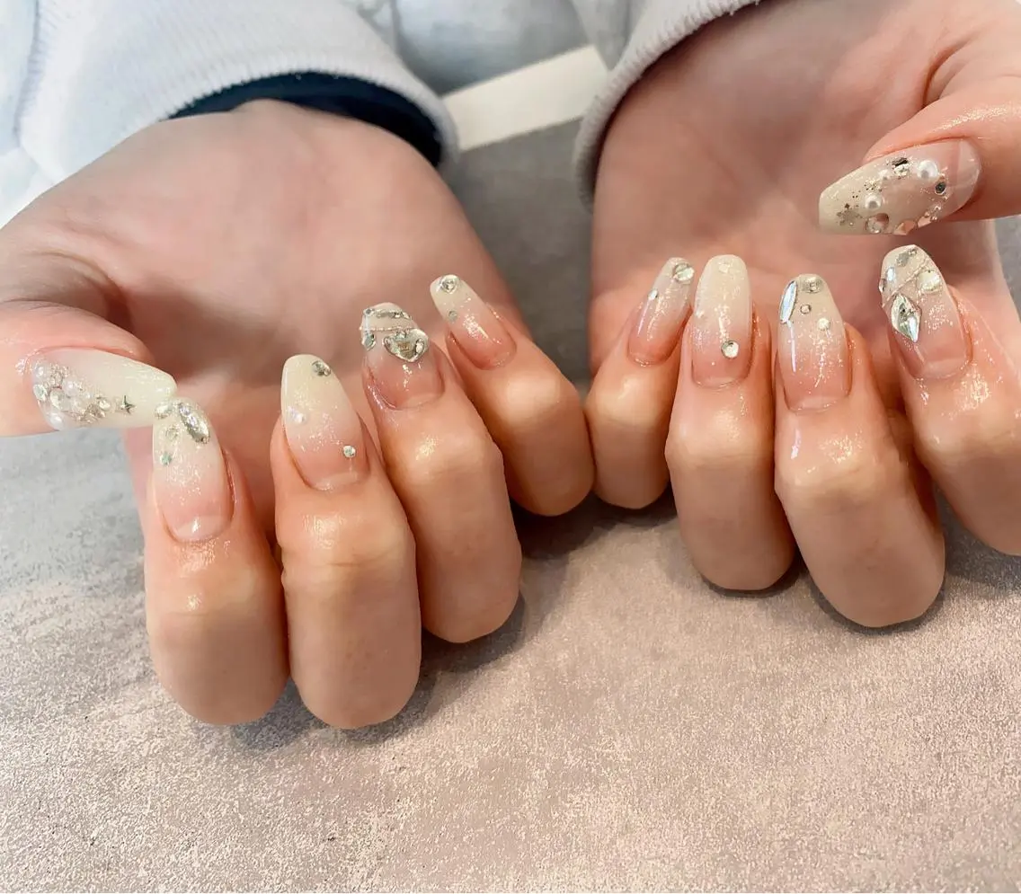 セミロング ハンドネイル NAILSALON 🍔Timna🍟のネイルデザイン