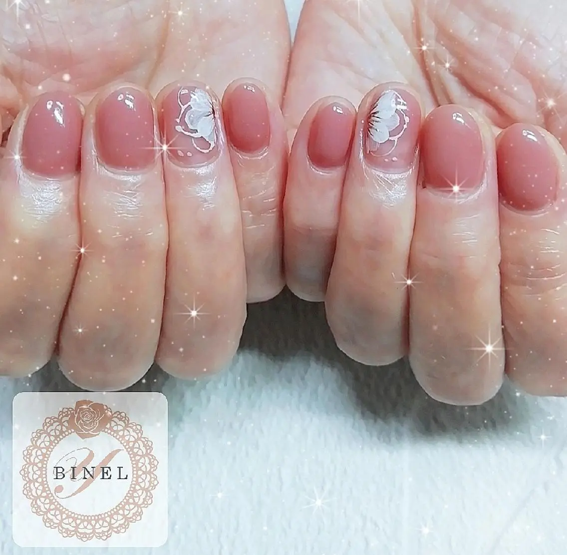ネイル フラワーネイル ワンカラーネイル ハンドネイル Nail Salon Y.BINELのネイルデザイン