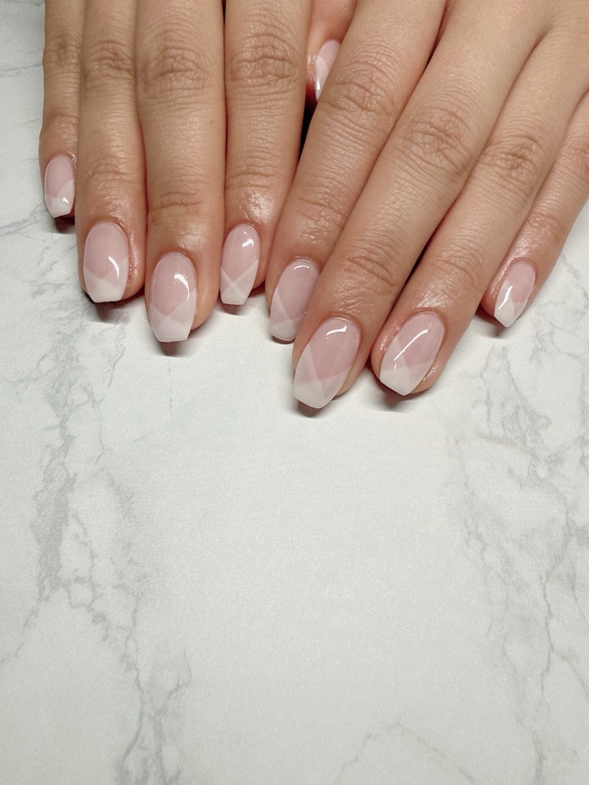ネイル フレンチネイル ハンドネイル nailist SATO【銀座】のネイルデザイン