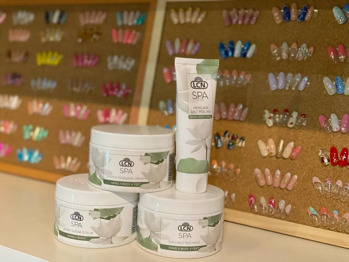 ネイル ニュアンスネイル🌈 MYU Nailsのネイルデザイン