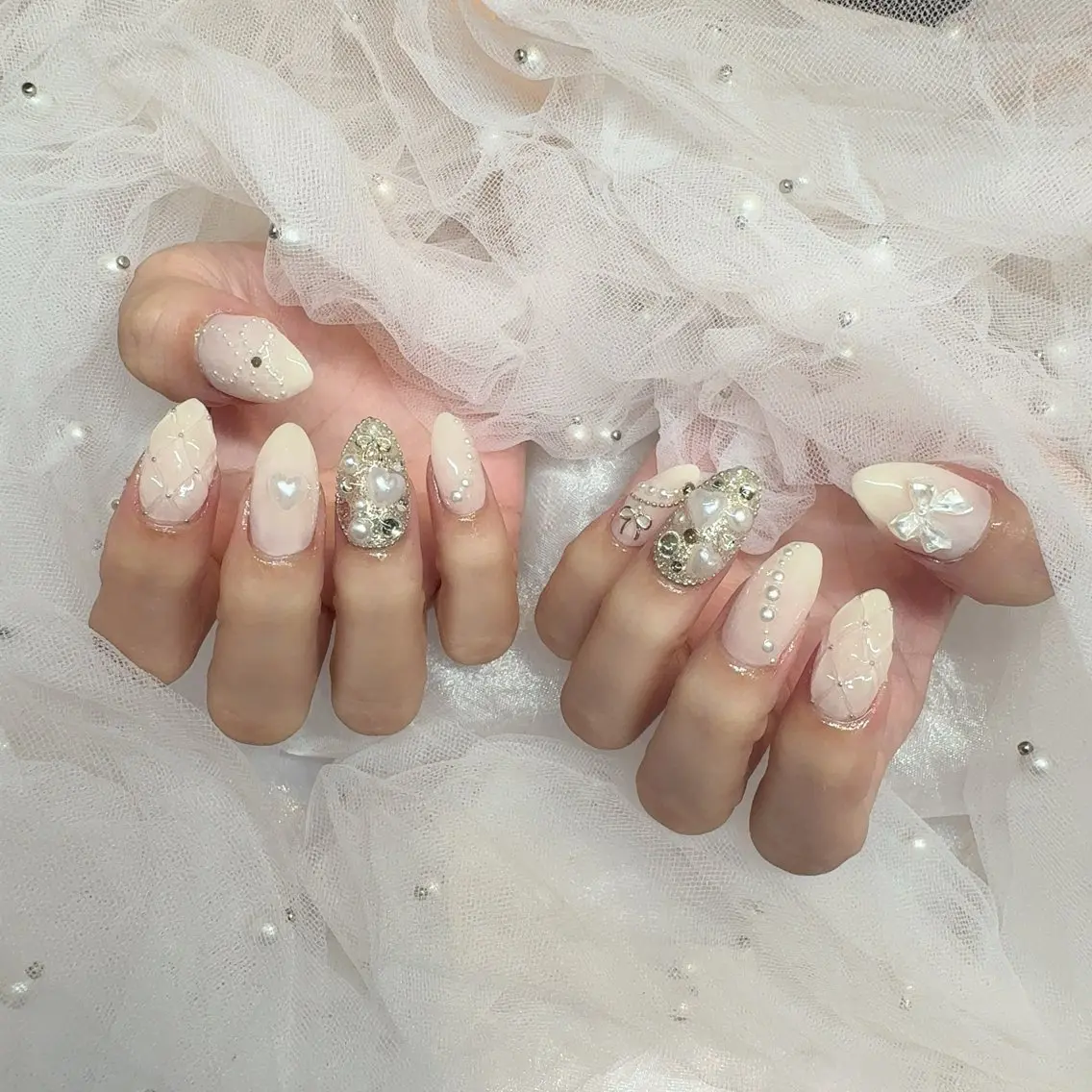 ネイル ハンドネイル ☁️BLITZ 🎀笠原雪音🎀のネイルデザイン