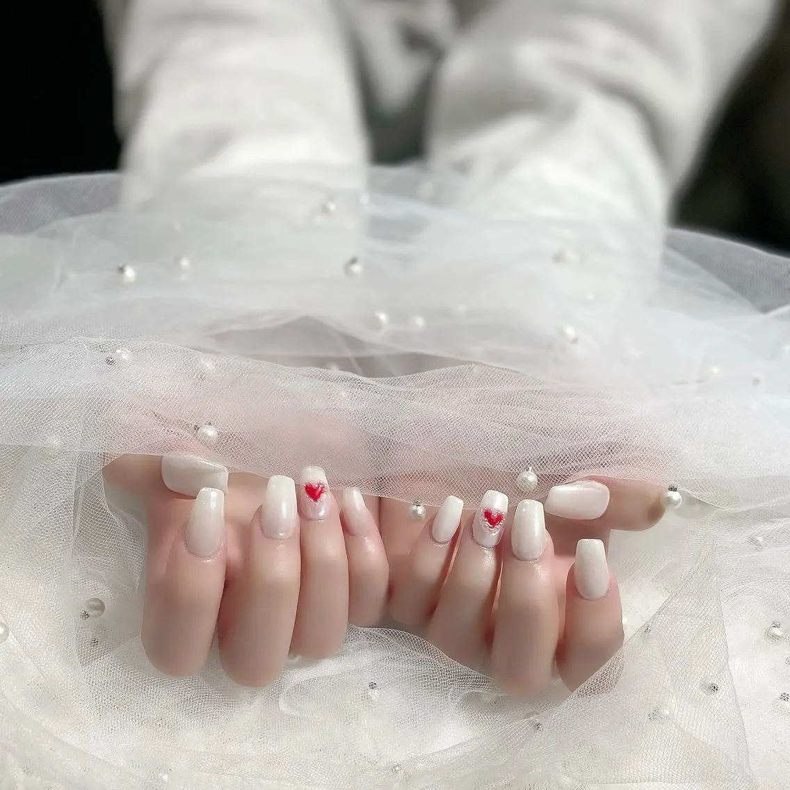 ネイル CIELIA 大人ガーリーのネイルデザイン