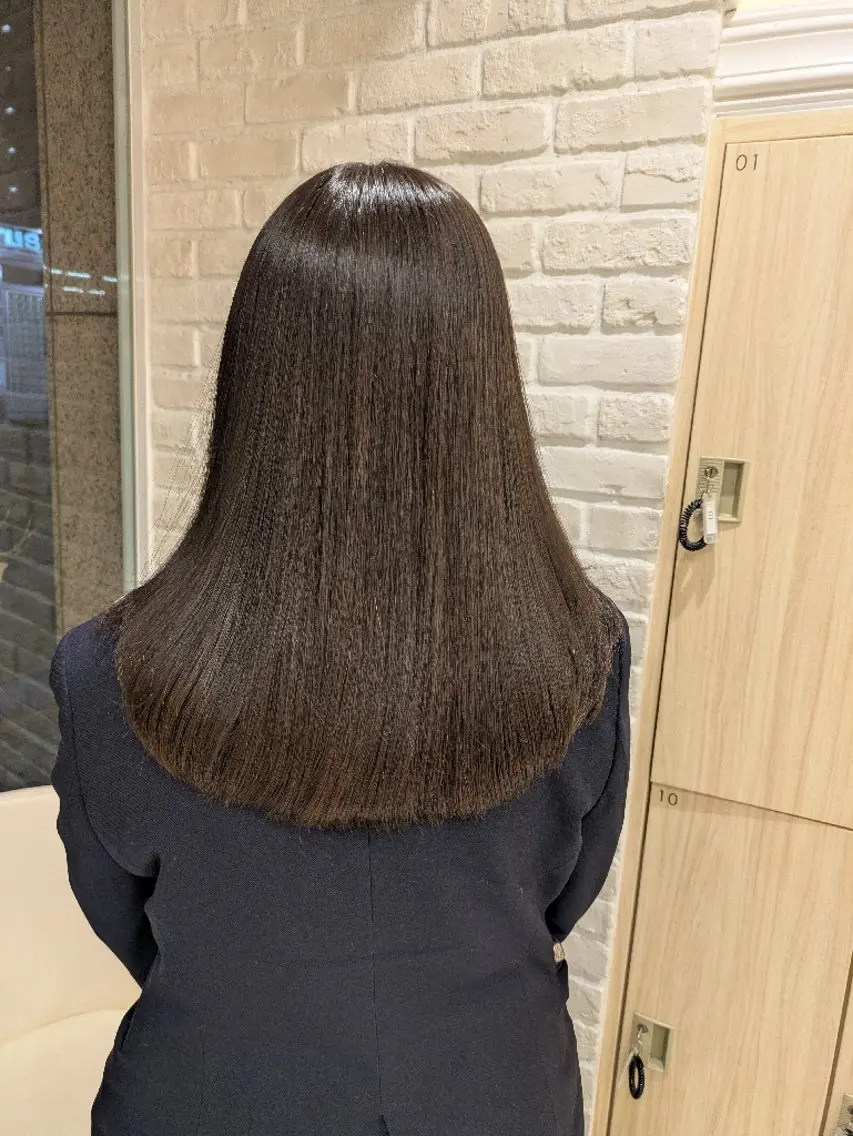 ロング カラー レイヤーカット カット ヘアカラー トリートメント 佐々木 萌のヘアスタイル