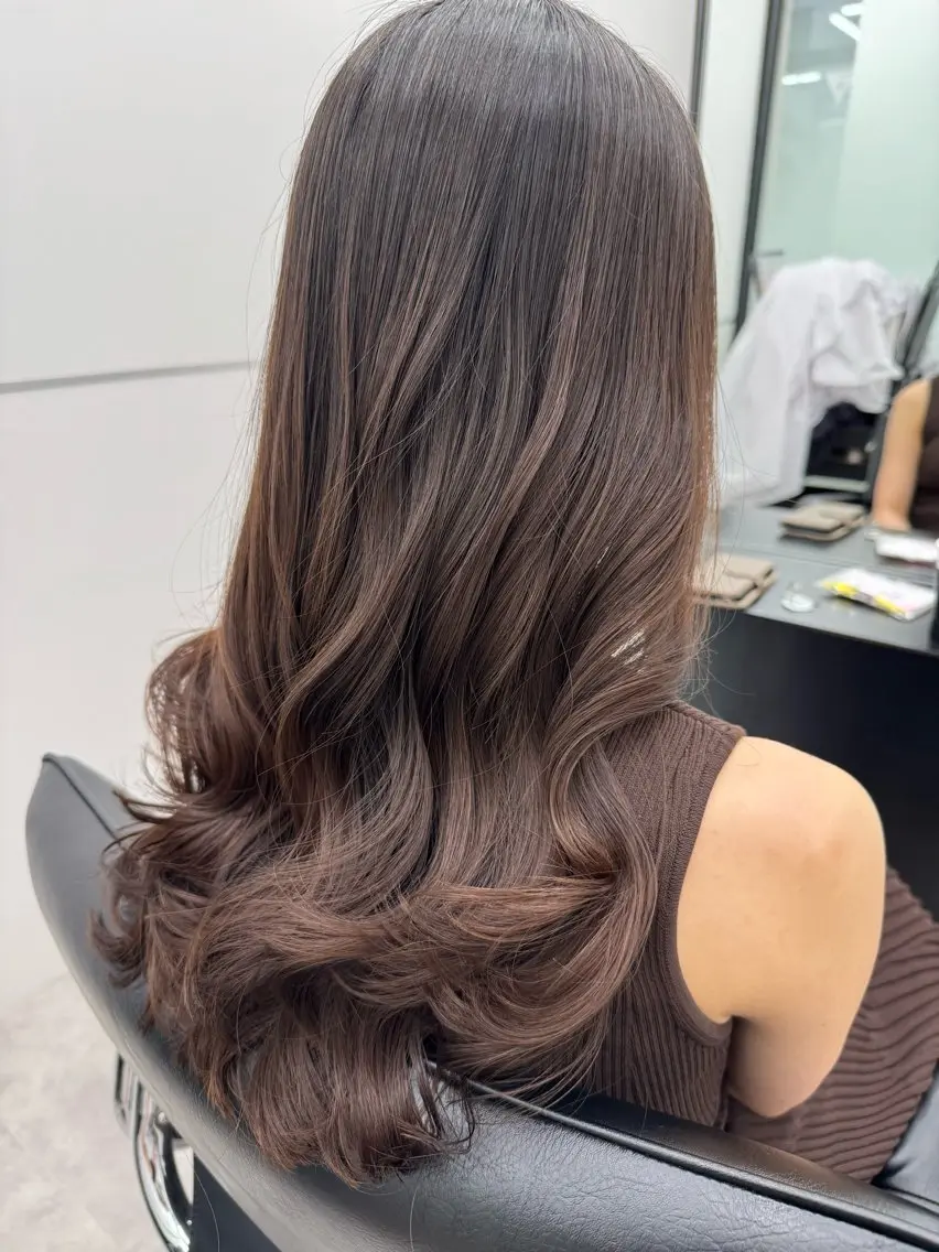 ロング パーマ カット パーマ デジタルパーマ🫧 韓国風ヘア🫧サクラのヘアスタイル