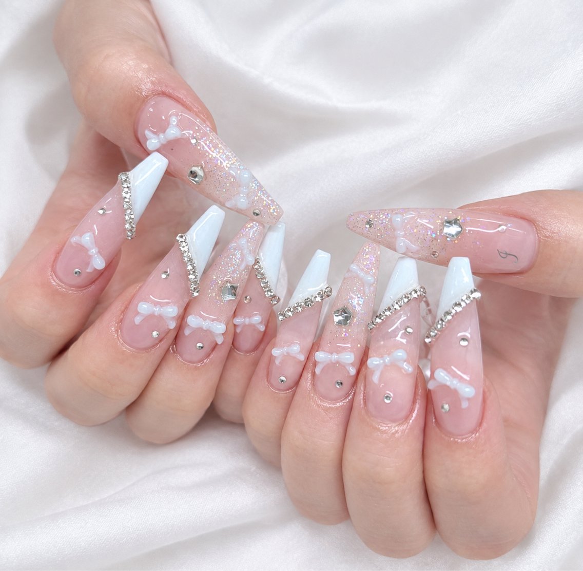 ロング 韓国風ヘア ロング ハンドネイル ハンドケア CHIBI NAIL SALON 船橋のネイルデザイン