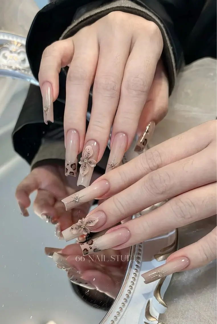 ネイル 韓国ネイル マグネットネイル 持ち込み ハンドネイル Dyo Nail_Royalのネイルデザイン