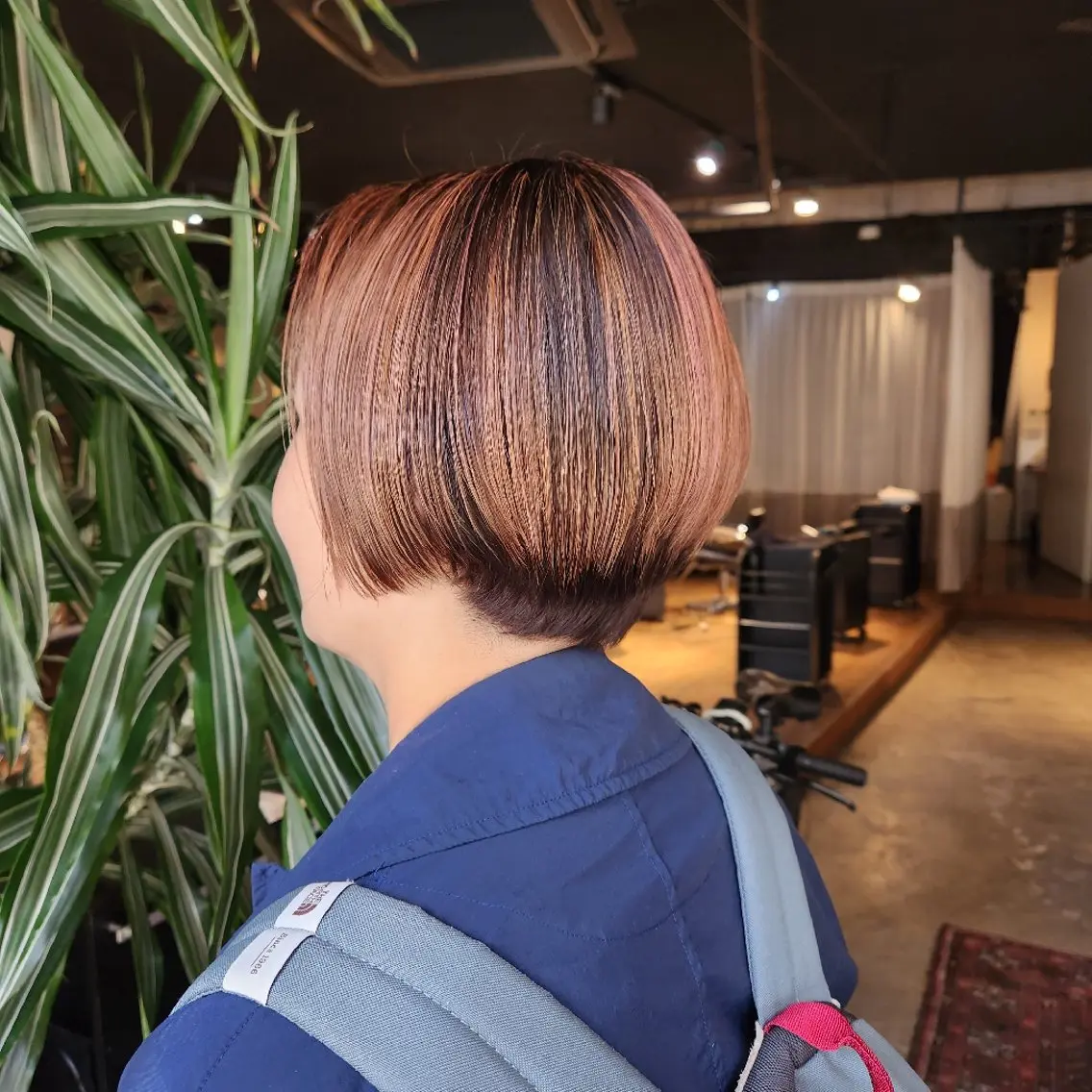 ショート カラー ハヤシ マユ ✂ 府中美容室のヘアスタイル