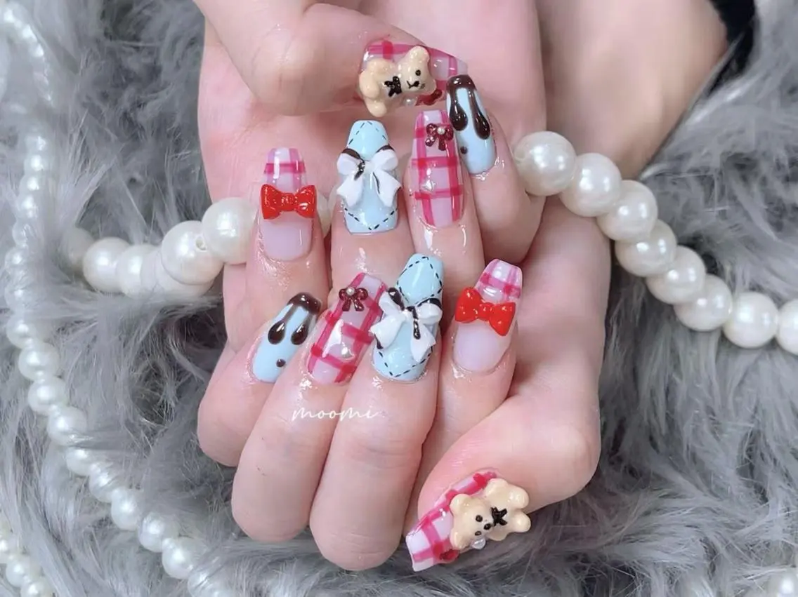 ネイル 長さ出し ジェルネイル グラデーション 韓国ネイル マグネットネイル moomi nail スカルプ専門のネイルデザイン