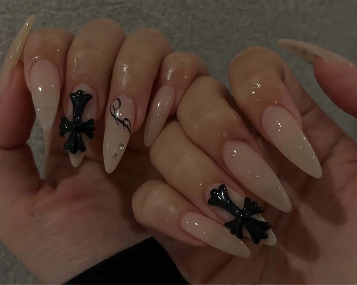 ネイル ハンドネイル prunelle .のネイルデザイン