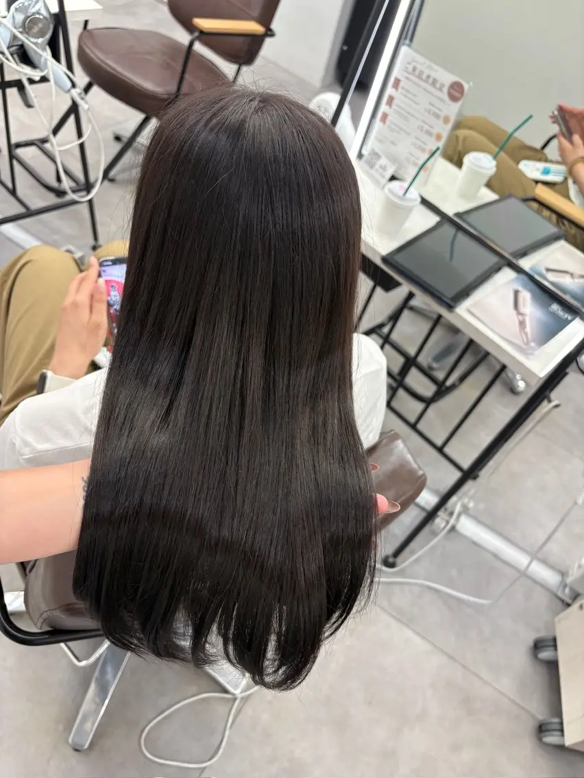 セミロング カラー パーマ ヘアカラー 縮毛矯正 Hina🫧透明感 /上品/モテ🫧のヘアスタイル