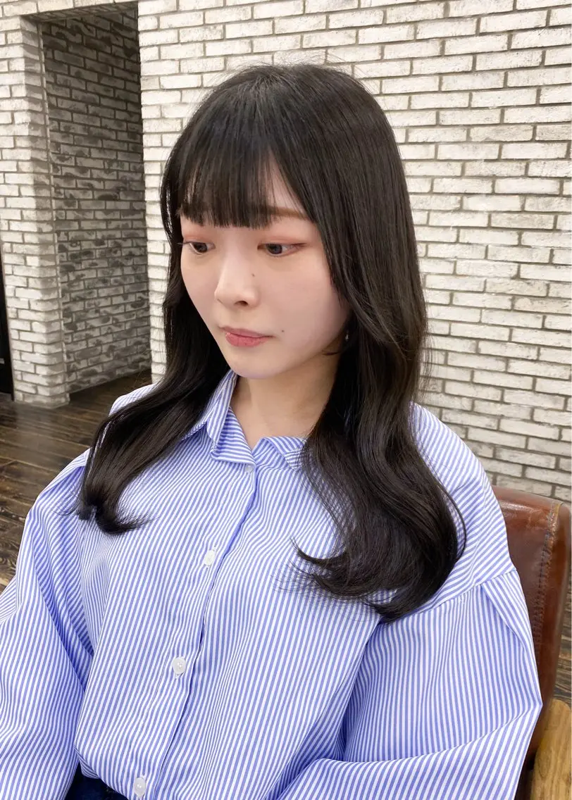 ロング カラー 顔まわりレイヤー 韓国風ヘア レイヤーカット カット ヘアカラー トリートメント tomomi /レイヤーカットのヘアスタイル