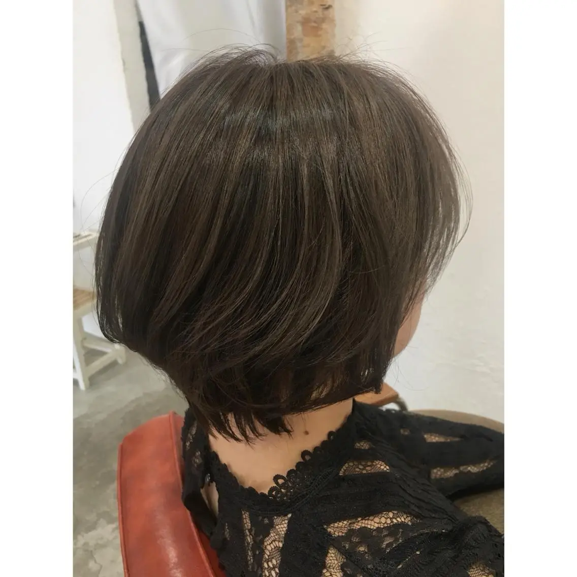 ショート カラー ハイライトカラー イルミナカラー ハイライト fio マナミのヘアスタイル