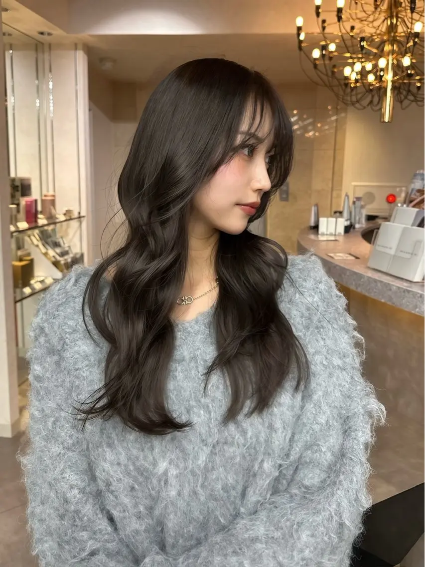 ロング カラー 宮下 藍李のヘアスタイル