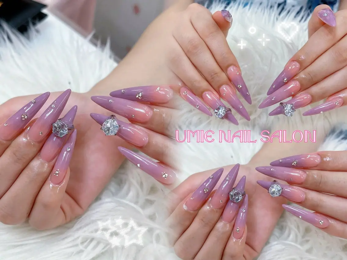 ネイル フットネイル フレンチネイル ジェルネイル ガラスフレンチ マグネットネイル UMIE NAIL SALONのネイルデザイン