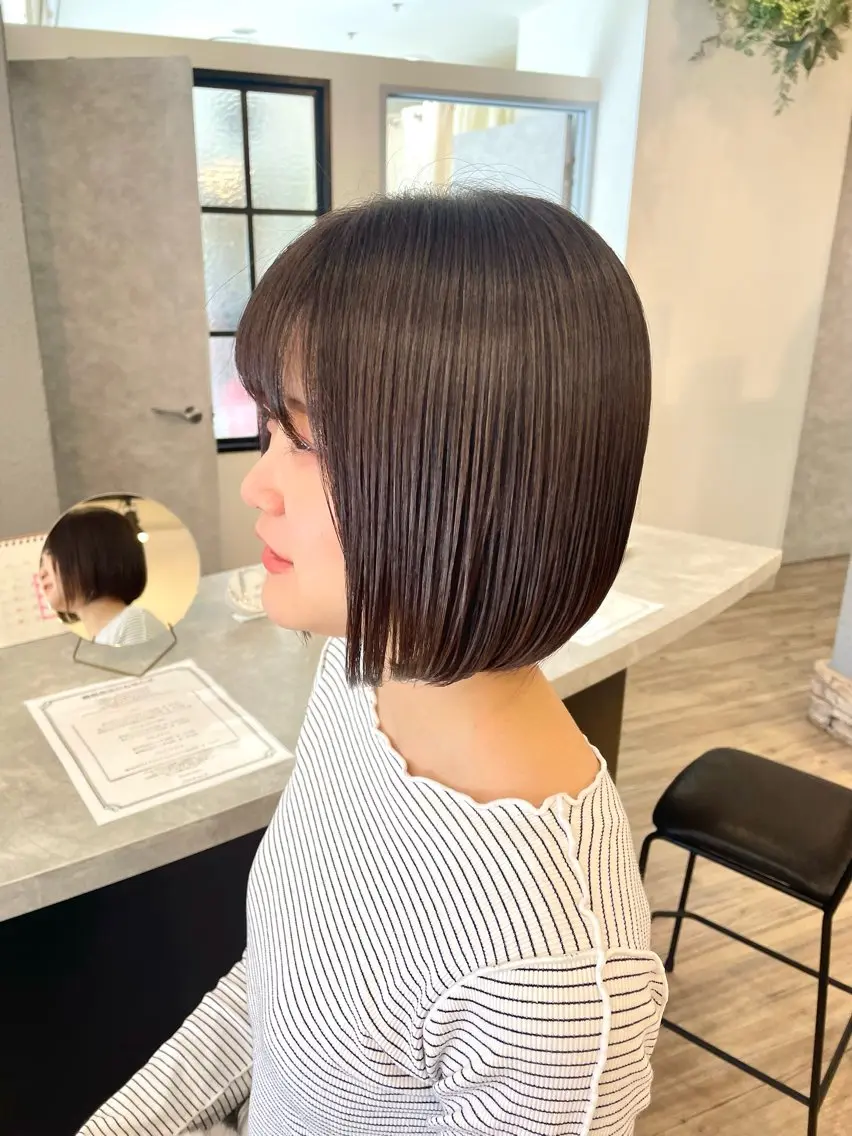 ショート カラー カット ヘアカラー トリートメント VISAGE ba.sk 金子詩帆のヘアスタイル