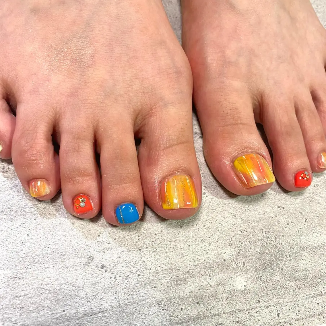 ショート カラー パーマ ヘアアレンジ メンズ キッズ ネイル マツエク・マツパ アイブロウ フットネイル 今福鶴見ネイル 8(ｴｲﾄ)のネイルデザイン