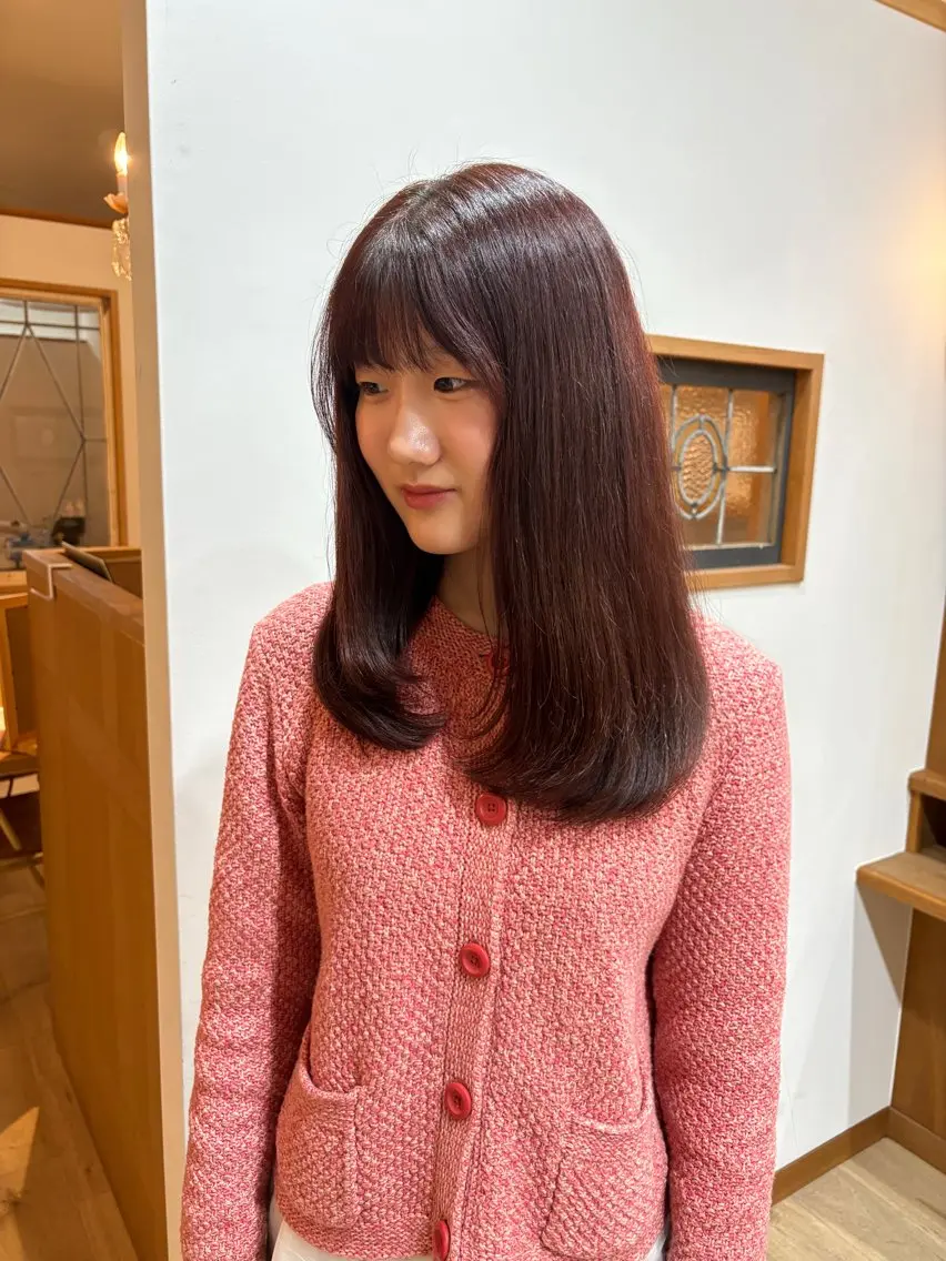 ロング カラー ピンクカラー レイヤーカット ローレイヤー カット ヘアカラー 顔周りカット ピンク カラー🩰りりのヘアスタイル