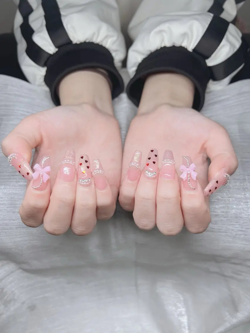 ネイル オーロラネイル チークネイル 長さ出し フットネイル フレンチネイル Lee Nails チップ長さだし専門店のネイルデザイン