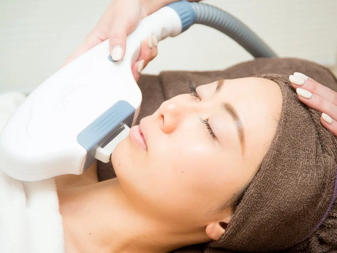 お肌のターンオーバーを促進🧖‍♀️✨光フェイシャルの写真