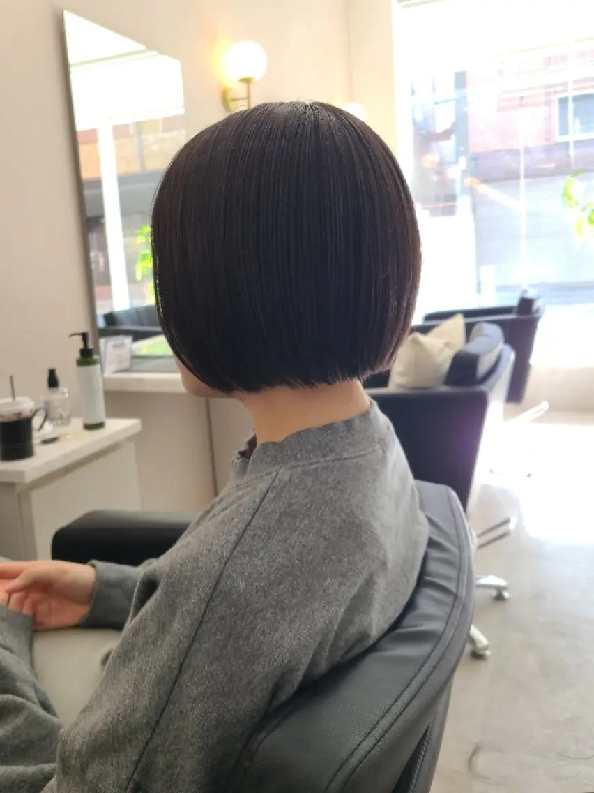 ショート ボブ カット 桐島 令奈のヘアスタイル