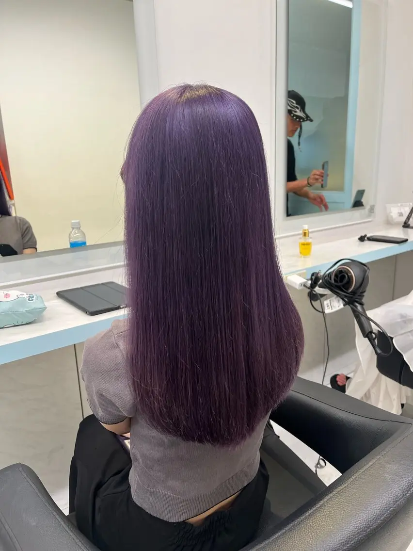 セミロング カラー ヘアカラー トリートメント ブリーチカラー 🩵MIZUKIのヘアスタイル