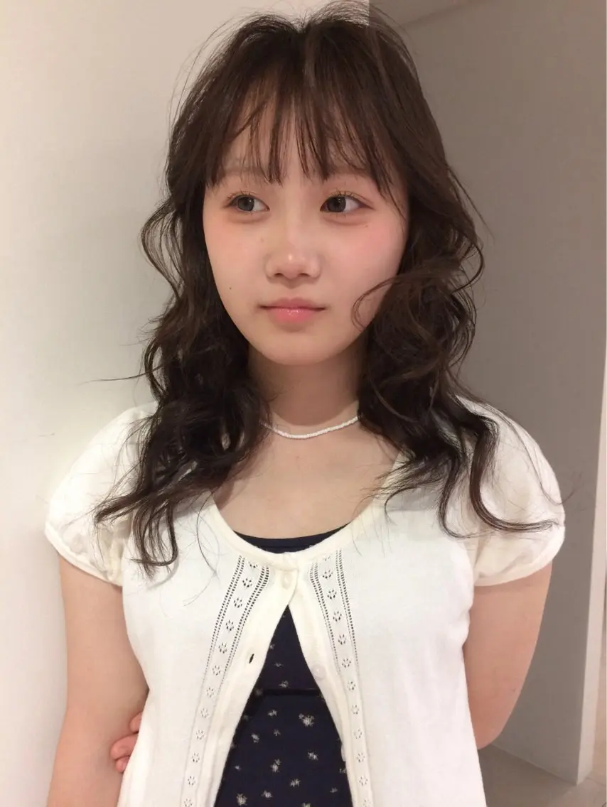 ミディアム ヘアカラー 山田 麻椰のヘアスタイル