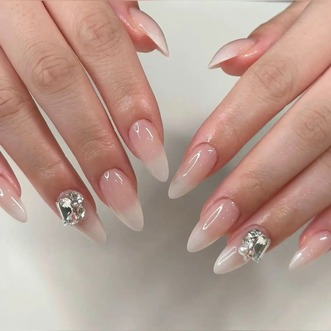 ネイル 長さ出し フレンチネイル 韓国ネイル ロングネイル シンプルネイル Mina Aurea Nailのネイルデザイン